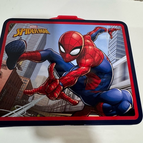 MARVEL Spider-Man Embossed Metal Lunch Box!TinBox - Picture 6 of 8